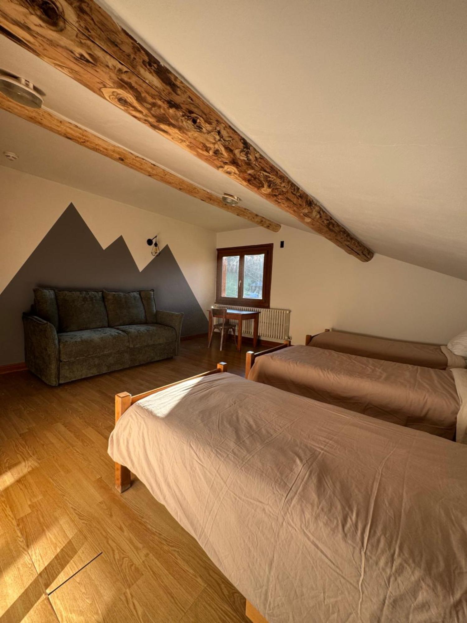 L'Ardesia Hostel Morzine Buitenkant foto